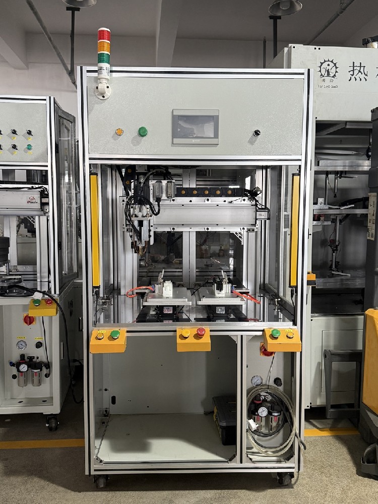 熱鉚焊接機(jī)